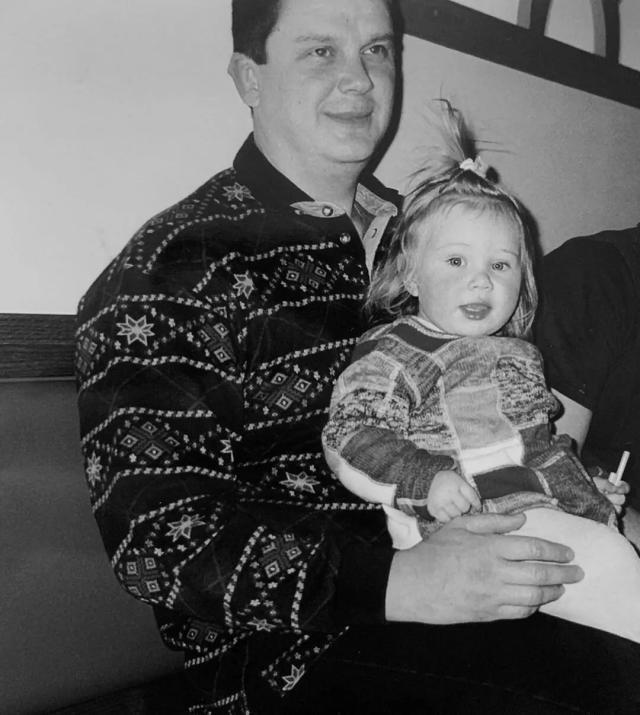 由前锋贡卡 由前锋贡卡